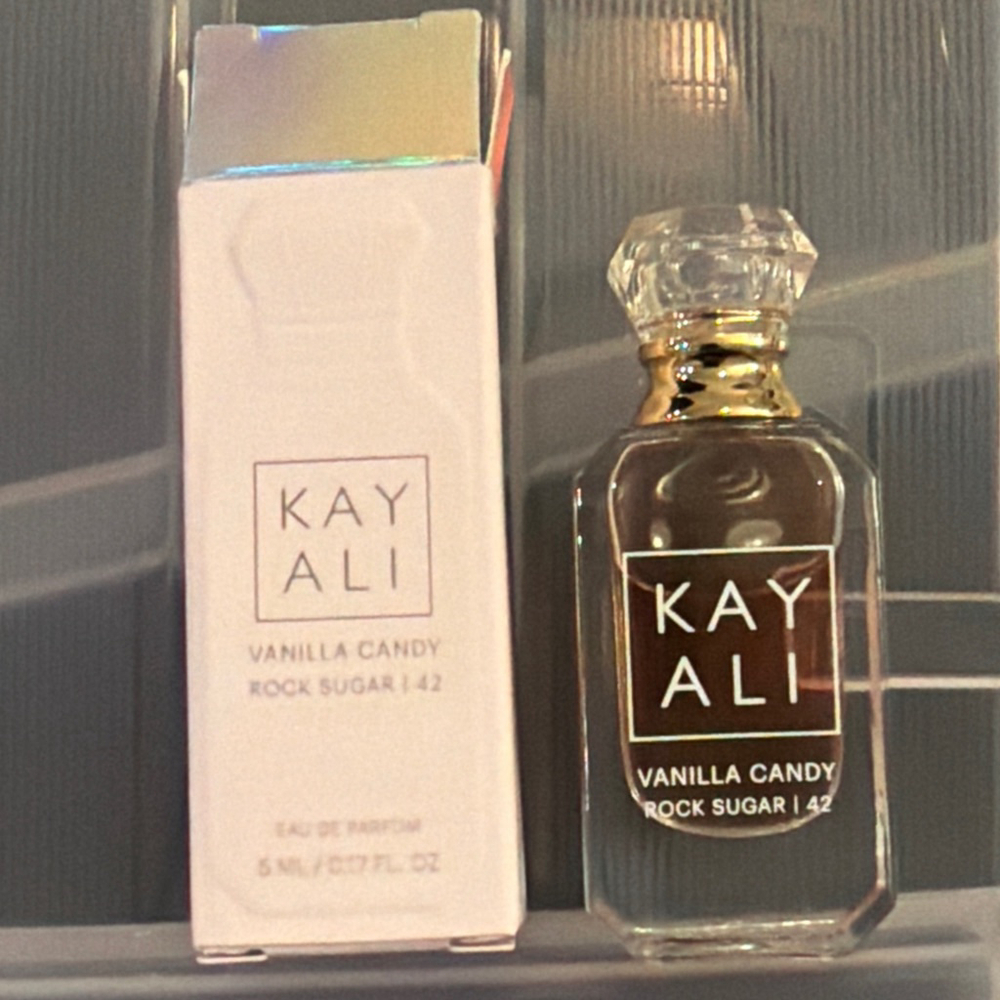 Kayali Vanilla Candy Rock Sugar | 42 Eau de Parfum Dabber